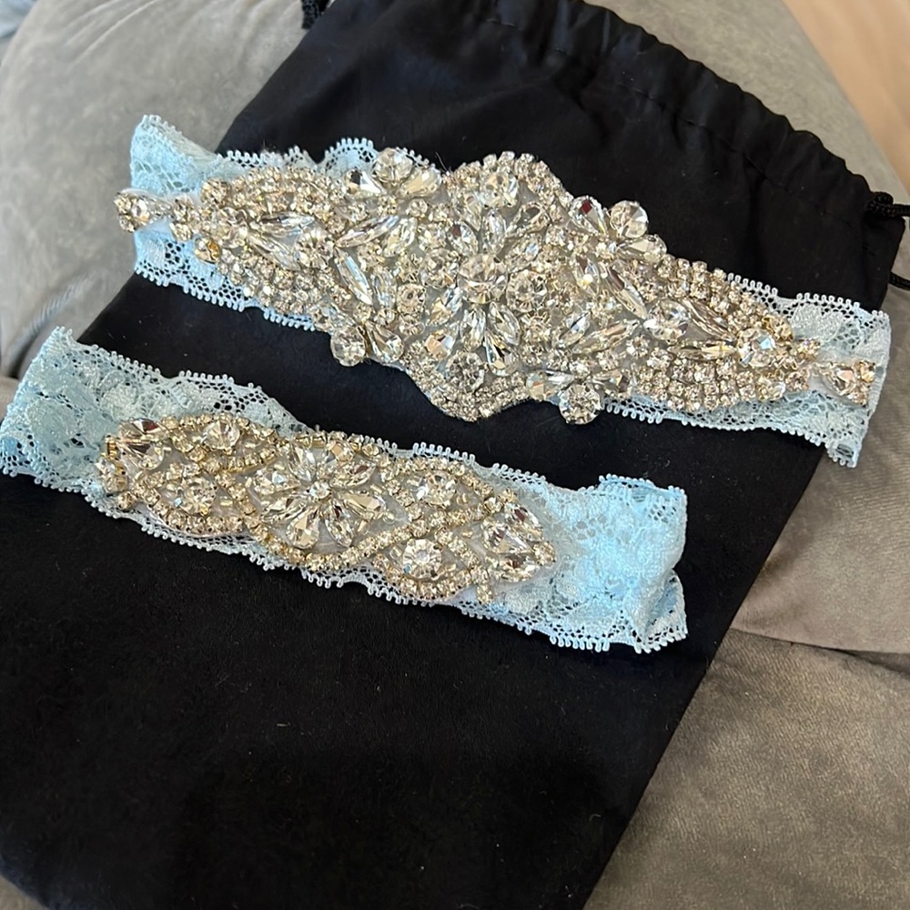Garter set NWOT bride